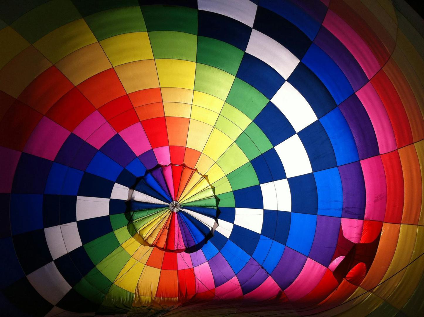 Draufsicht Des Mehrfarbigen Heißluftballons